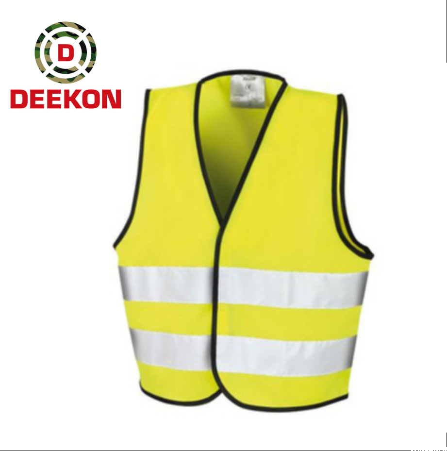 reflective-safety-jacket-with-pockets-97